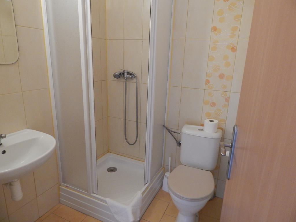 Penzion U Kašných Mníšek pod Brdy Exterior foto